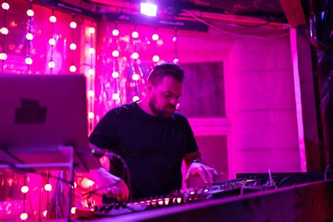 Interview with Com Truise on 10 Years Galatic Melt, Working with 